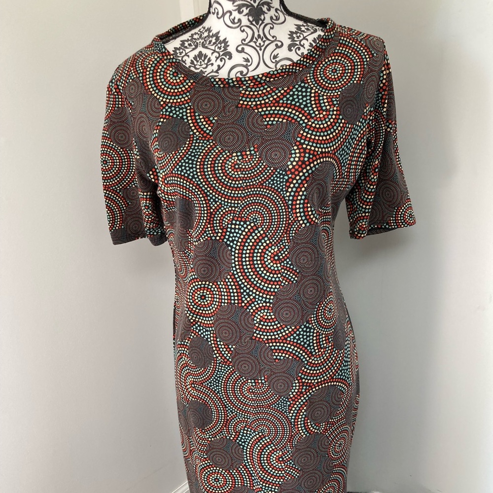 LulaRoe Julia, great condition, size L, black with rust, cream, light green dots
